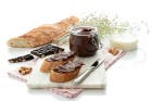 Nocilla casera con Thermomix®, crema de leche, cacao, avellanas y azúcar.