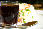 Arroz tres delicias con salsa agridulce