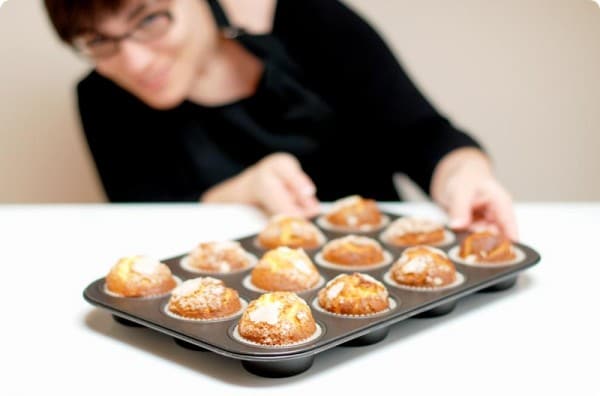 Receta de Magdalenas de naranja con Thermomix Receta de Magdalenas de naranja con Thermomix