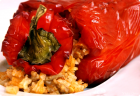 Pimientos rellenos de arroz y carne