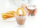 Cuando llega el frío no hay nada más reconfortante que algo caliente, y si estamos en Navidad, toca un chocolate a la taza, el de la abuela con Thermomix.