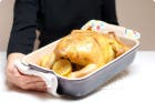Pollo asado con patatas al horno