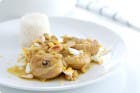 Pollo en pepitoria, preparada en cocotte