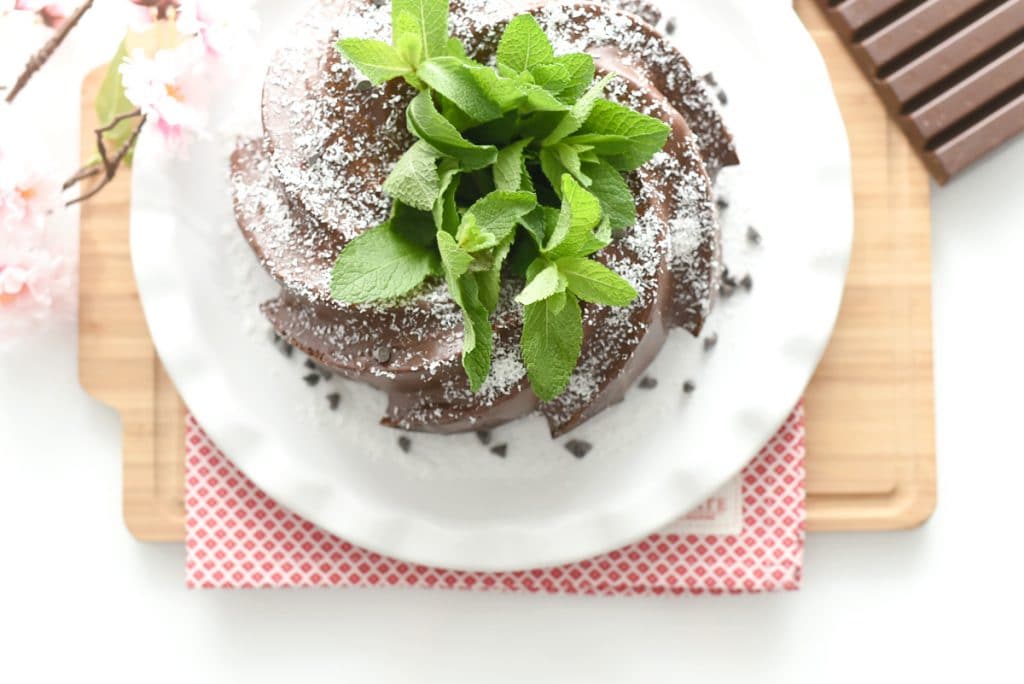 Tarta de chocolate y coco borracha