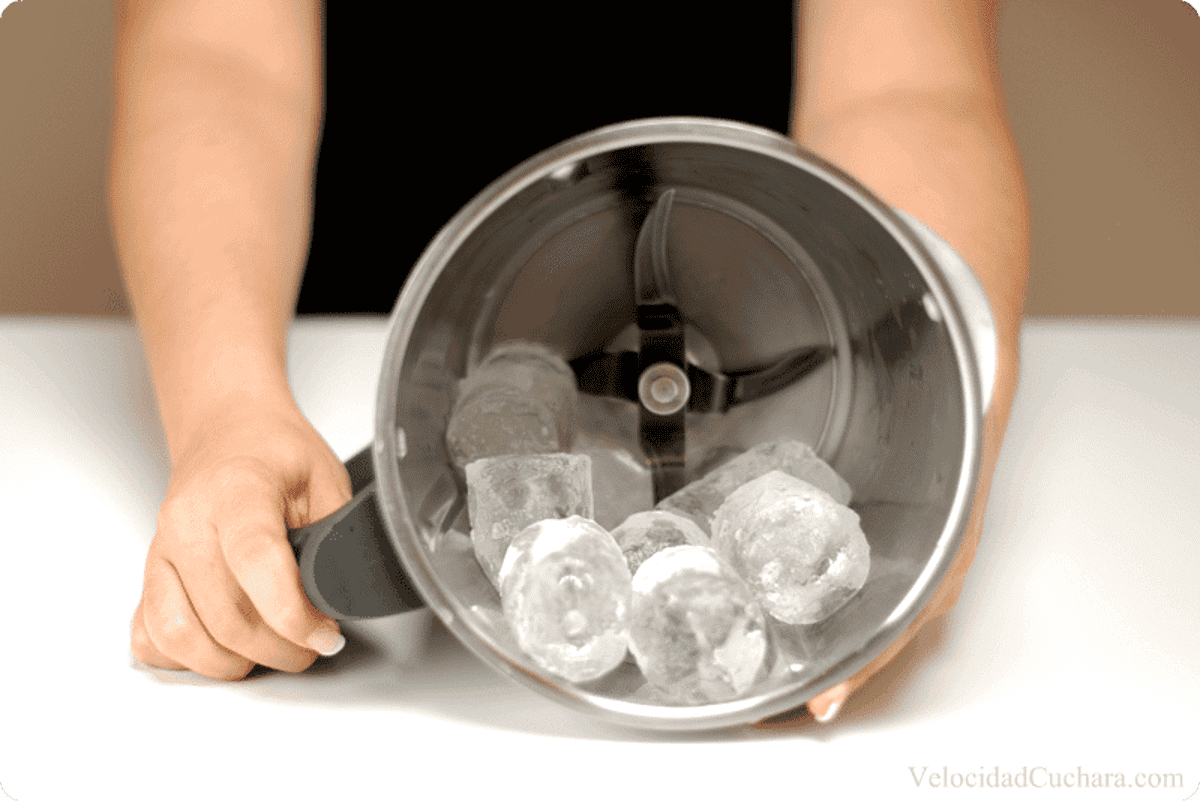entusiasta ratón Unidad Cómo picar hielo, trituración en Thermomix | Velocidad Cuchara
