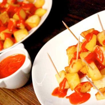 Patatas confitadas con salsa brava