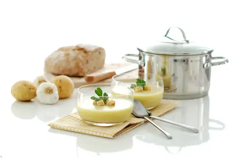 Crema de ajo, puerro y patata con Thermomix &reg;