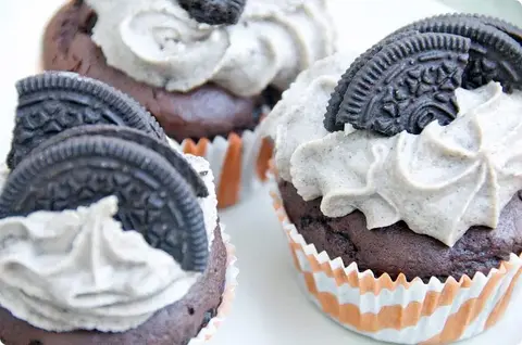 Cupcake Oreo incluida en el libro &quot;Todo con chocolate&quot;