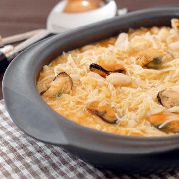 Alubias con fideos y mejillones