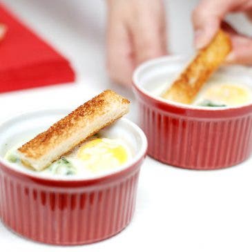 Huevos en Cocotte con espinacas