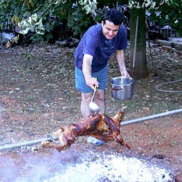 Cordero asado a la brasa