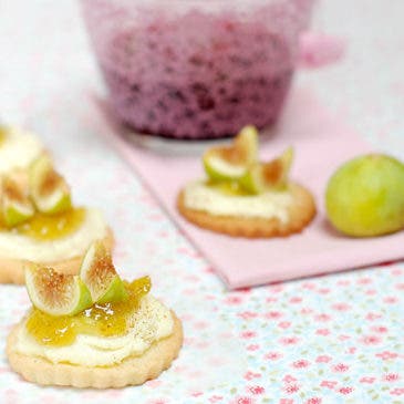 Galletas de mantequilla con higos y queso