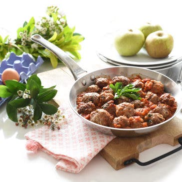 Albóndigas caseras en salsa de tomate