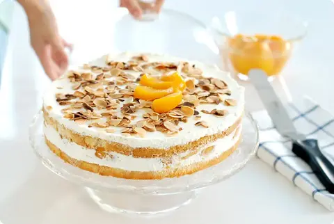 Tarta r&aacute;pida de melocot&oacute;n