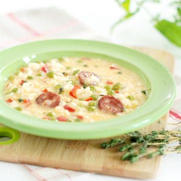 Arroz meloso de guisantes y chorizo