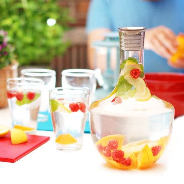 Agua de verano con frutas