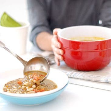 Guiso de lentejas y alubias con verduras