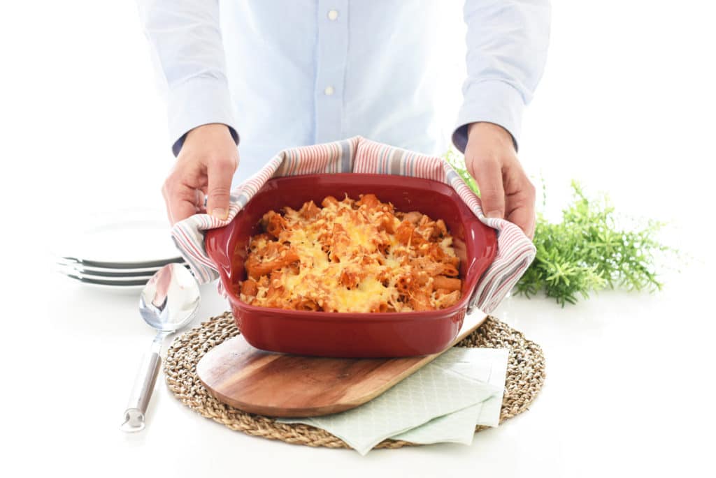 Macarrones con atún y queso gratinado, rápidos