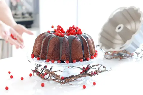 Bundt cake de chocolate con sirope de cacao