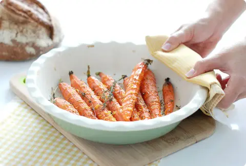 Zanahorias asadas con ralladura de lim&oacute;n y otras hierbas