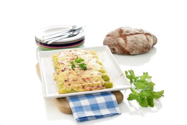 Puerros gratinados con bechamel de bacon en Thermomix®