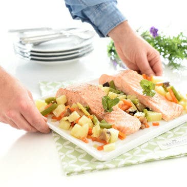 Salmón al vapor con verduras