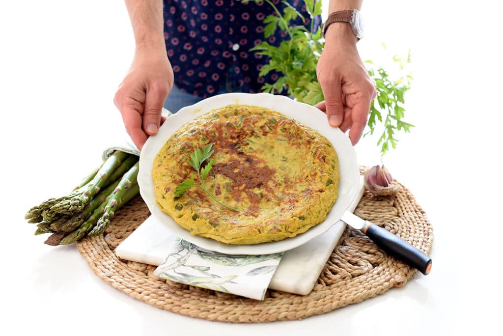 Tortilla de espárragos y jamón